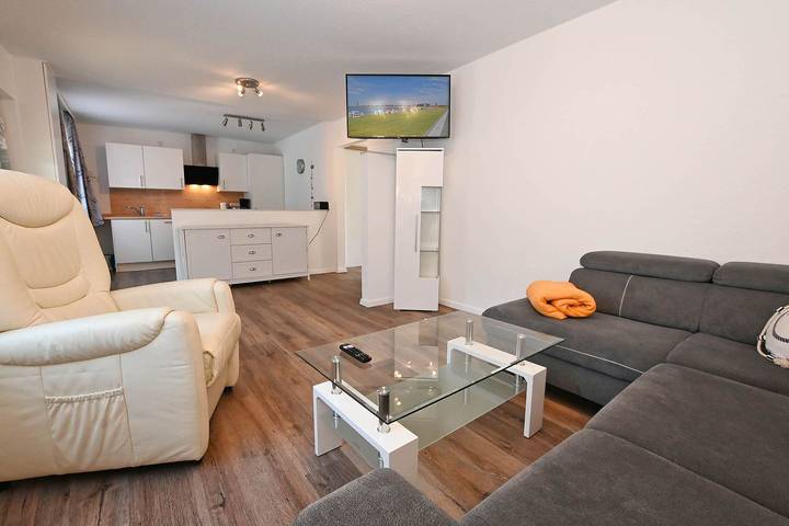 Ferienwohnung für 4 Personen, mit Terrasse und Garten - 1