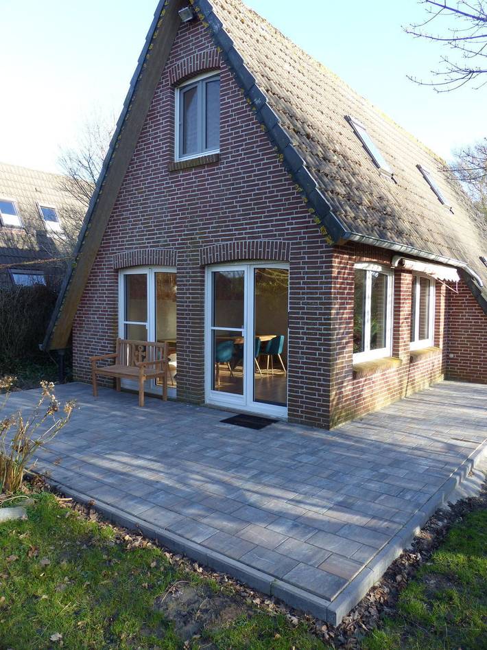 Ferienhaus für 4 Personen, mit Terrasse und Garten in Harlesiel - 3
