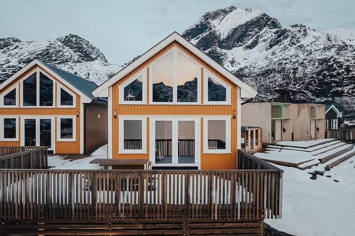 Blockhütte für 5 Personen, mit Balkon und Sauna auf den Lofoten
