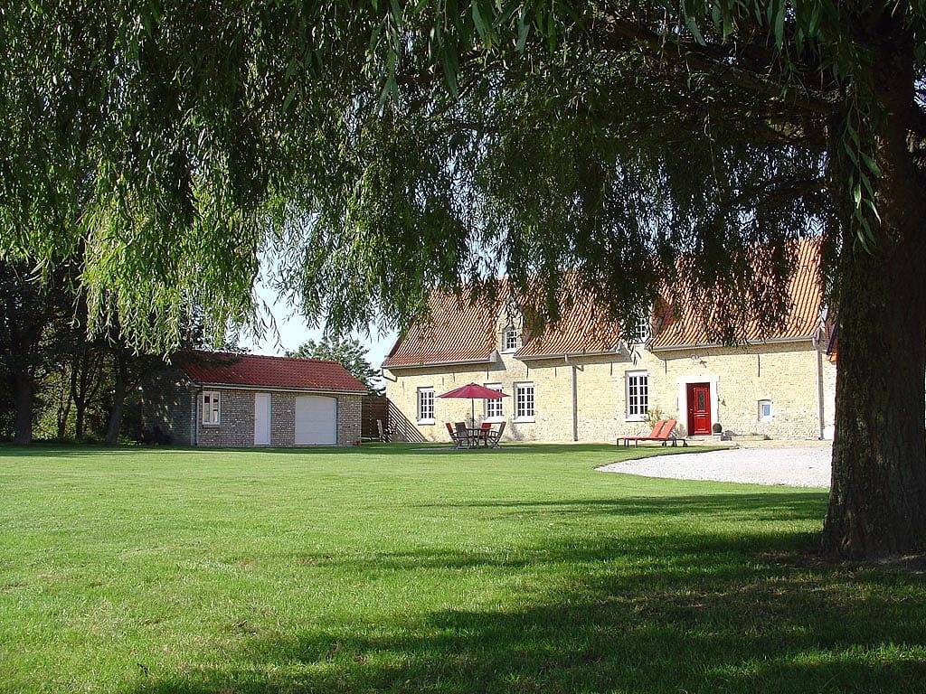 La Haute Muraille - Chambre Authentique in Saint-Folquin, Région de Saint-Omer