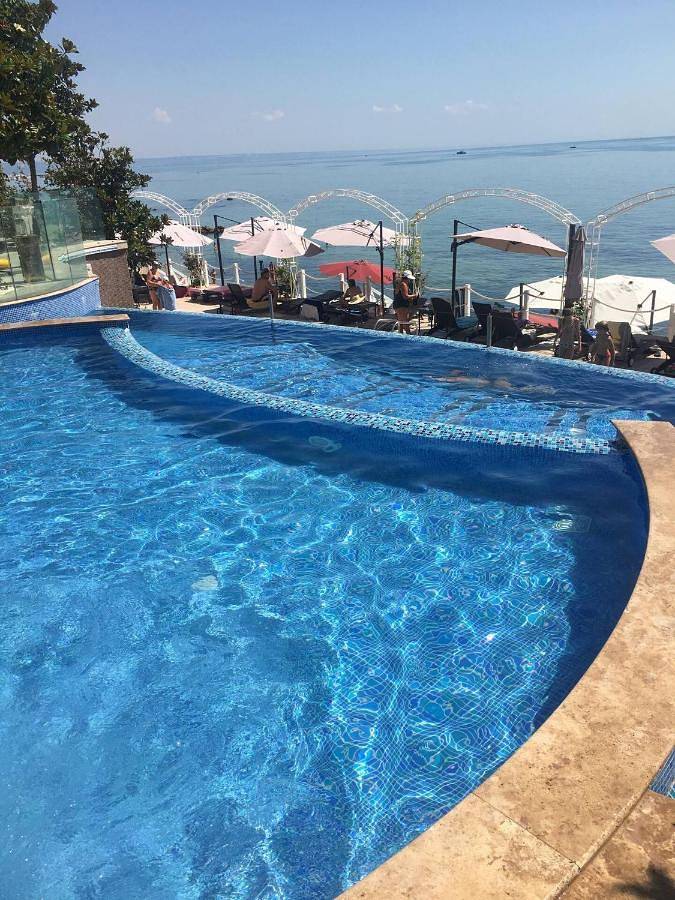 Ferienwohnung für 4 Personen, mit Balkon und Whirlpool sowie Terrasse und Garten am Goldstrand - 4