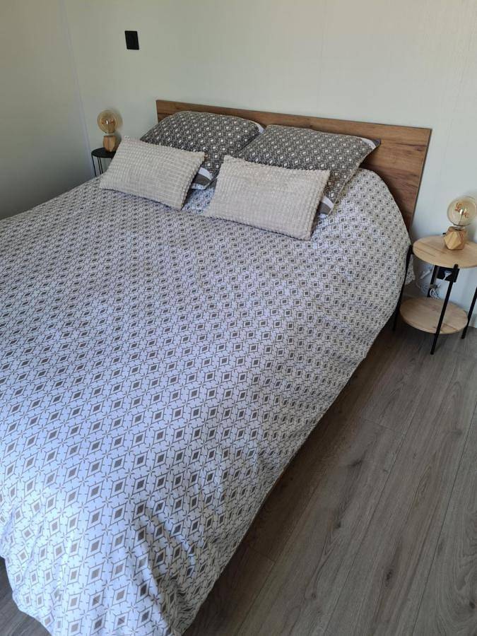 Gîte pour 2 personnes, avec jardin ainsi que piscine et jacuzzi à Haegen