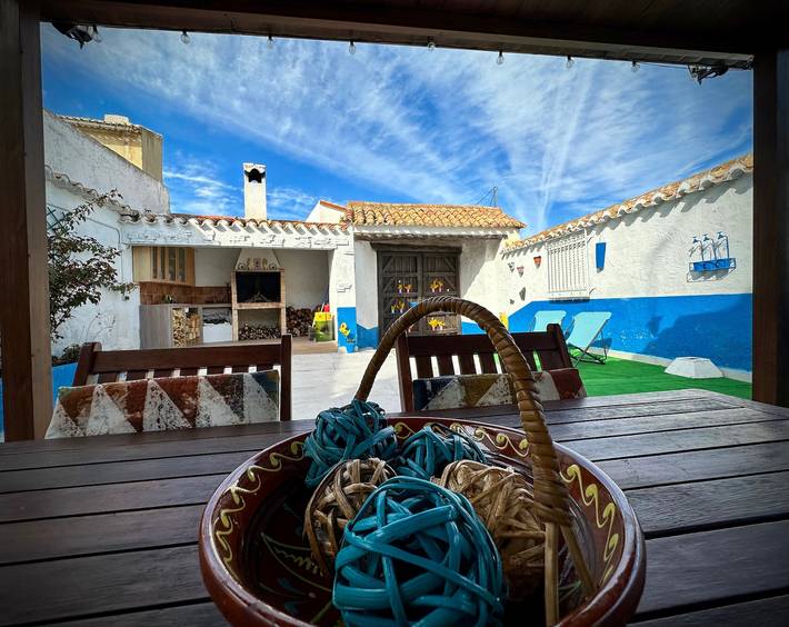 Alojamiento Rural La Tinaja: vistas a la montaña, piscina privada y Wi-Fi in Liétor, Provincia de Albacete