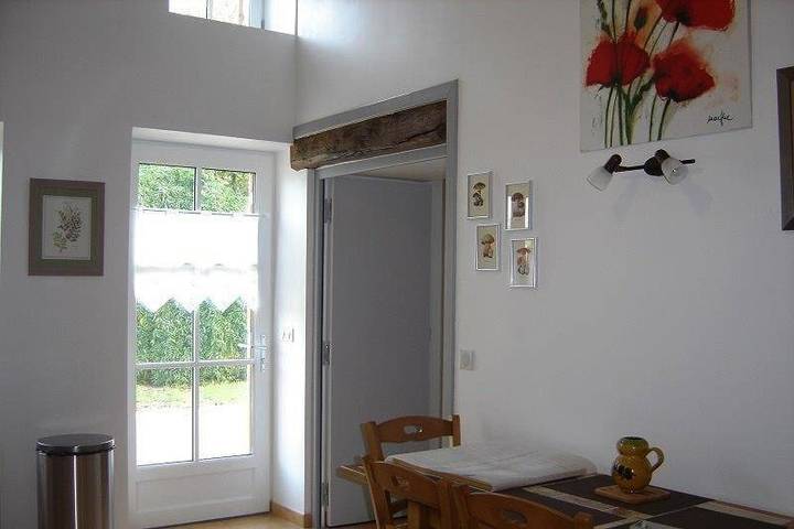 Location de vacances pour 4 personnes, avec vue et jardin à Saint-Porchaire - 2