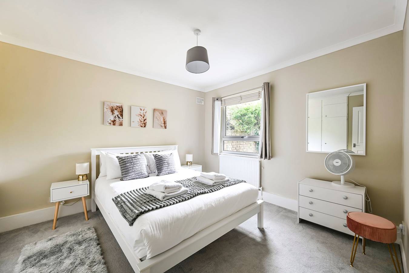 Entire apartment, Guestready - Comfortable 2bed in Richmond in Richmond upon Thames, London