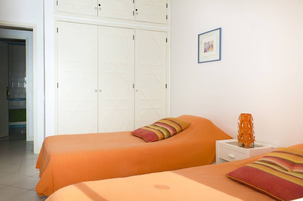 Apartamento entero, Apartamento en complejo Prainha, a 50 m de la playa y 2 piscinas in Praia da Prainha, Alvor