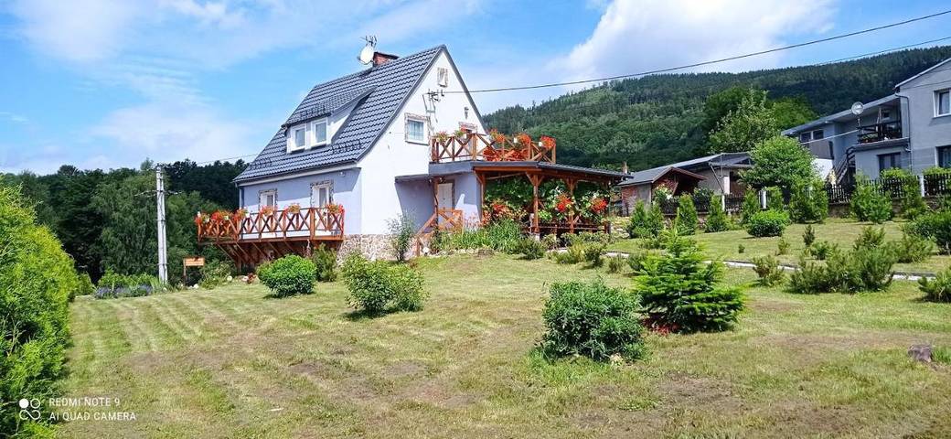 Ferienhaus für 12 Personen, mit Ausblick und Garten - 1