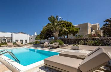 Location de vacances pour 4 personnes, avec jardin et terrasse à Megalochori