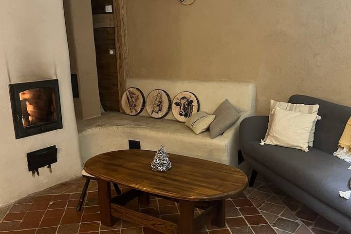 Location de vacances pour 9 personnes, avec terrasse à Marlens