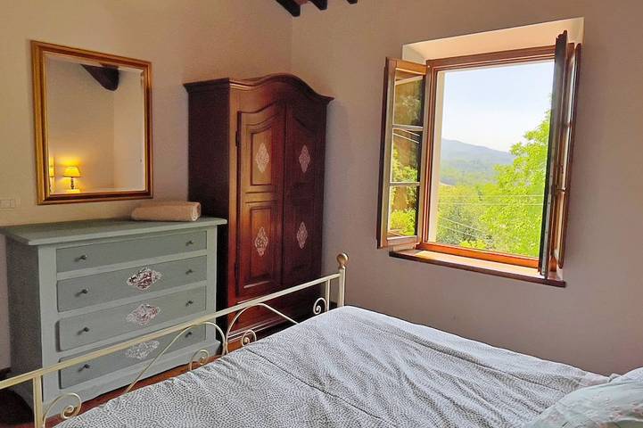 Location de vacances pour 14 personnes, avec jardin et balcon à Camporgiano - 3