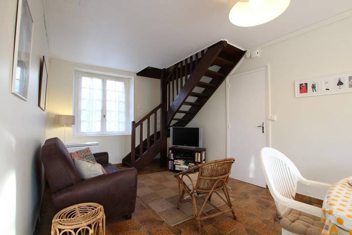 Gîte pour 6 personnes, avec jardin à Saint-Pair-sur-Mer - 3