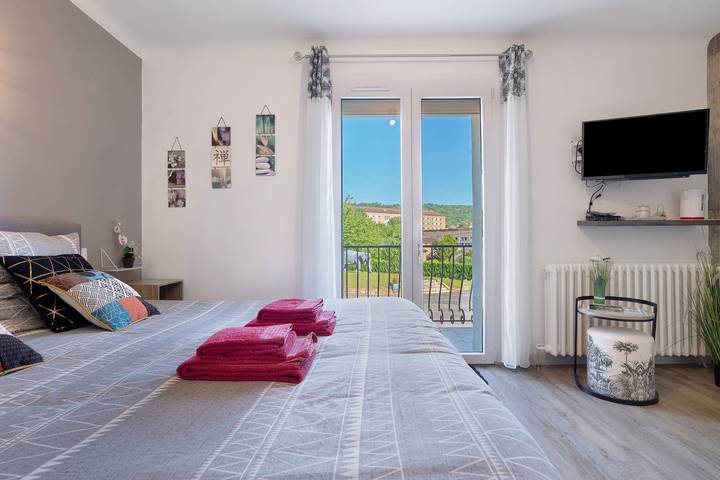 Chambre d’hôte pour 2 personnes, avec jacuzzi ainsi que jardin et balcon à Sarlat-la-Canéda - 2