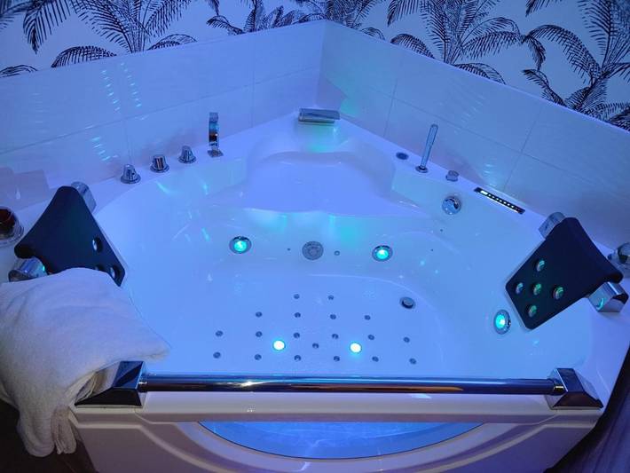 Gîte pour 2 personnes, avec jardin ainsi que sauna et jacuzzi à Criquebeuf-sur-Seine - 2