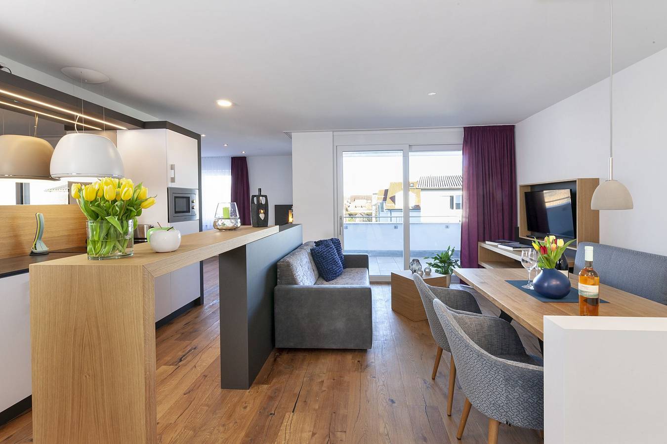 Ganze Wohnung, Ferienwohnung 'Süd-West Seeblick' mit Seeblick, Balkon und Wi-Fi in Immenstaad, Immenstaad am Bodensee