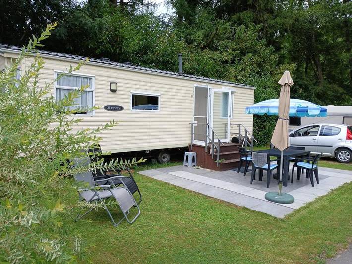 Camping pour 4 personnes, avec jardin et vue, animaux acceptés