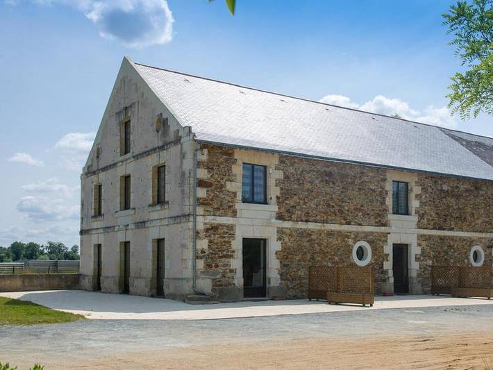 Camping Sites et Paysages - L'Etang de Brissac  - Gîte 10 personnes - Gîte Premium 4 ch. - 150 m² - TV - Lv - 2Sdb in Brissac-Quincé, Vallée de la Loire