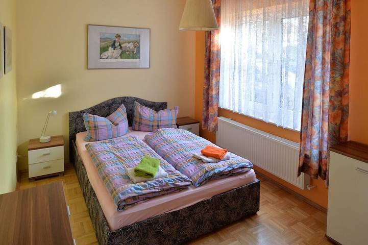 Ferienhaus für 14 Personen, mit Terrasse und Garten in Battenberg - 2