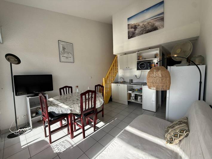 Gîte pour 6 personnes, avec terrasse dans Plage des Elmes - 3