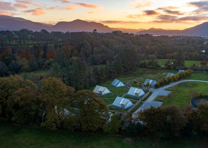 Tent for 2 people, with Terrace and Garden as well as View in Killarney