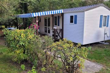 Mobil home pour 4 personnes à Sainte-Eulalie-en-Born