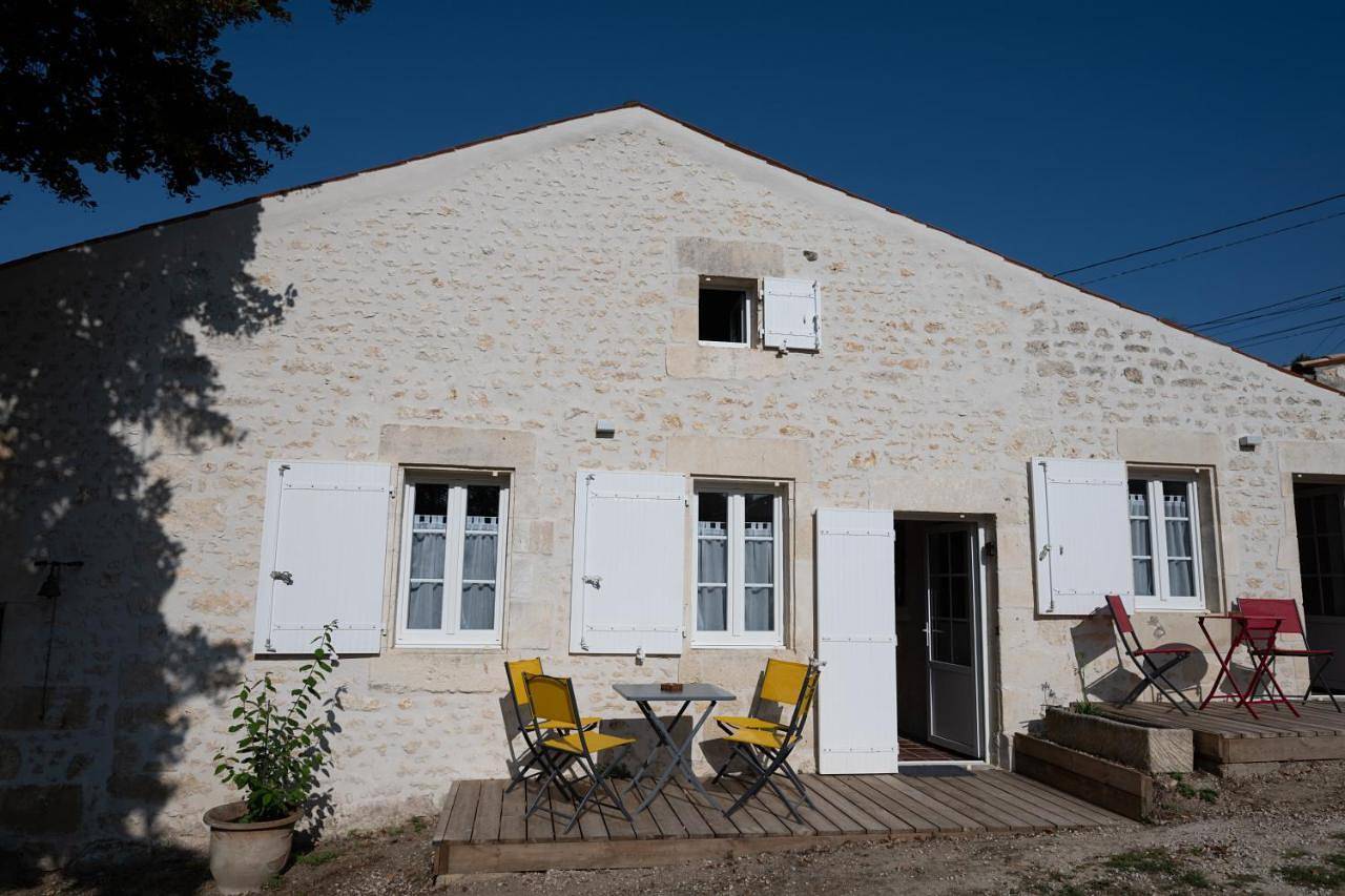 Appartement entier, Studio in Saint-Porchaire, Région de Saintes