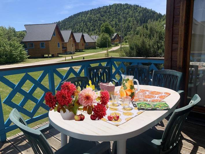Chambre d’hôte pour 4 personnes, avec bassin pour enfant et vue ainsi que terrasse et piscine dans Parc naturel régional du Massif des Bauges - 4