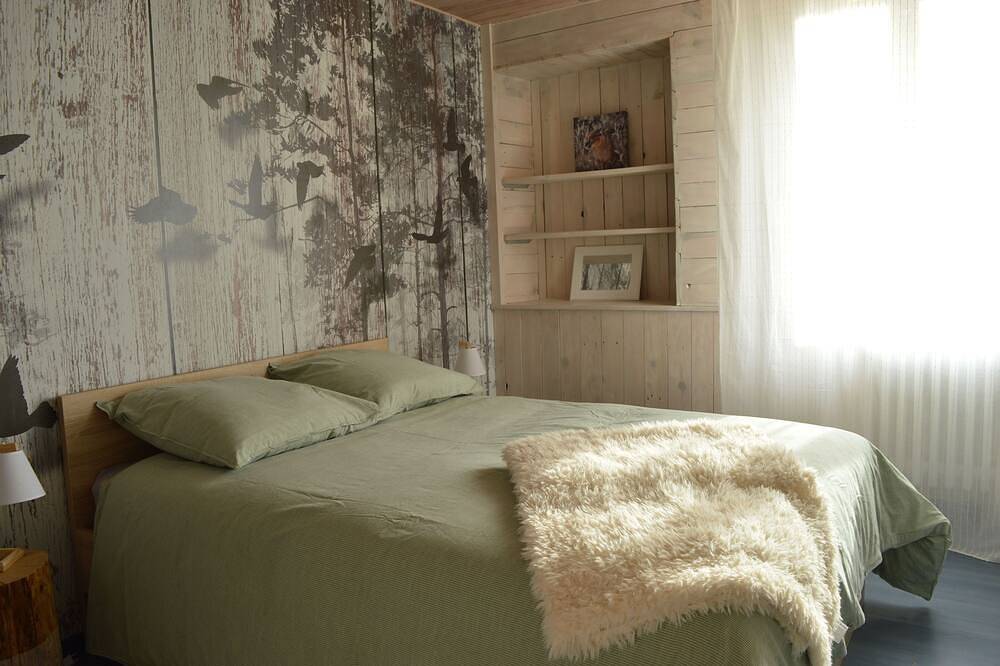 Located in the heart of the Jura, close to lakes and waterfalls! in Ney, Jura Francais