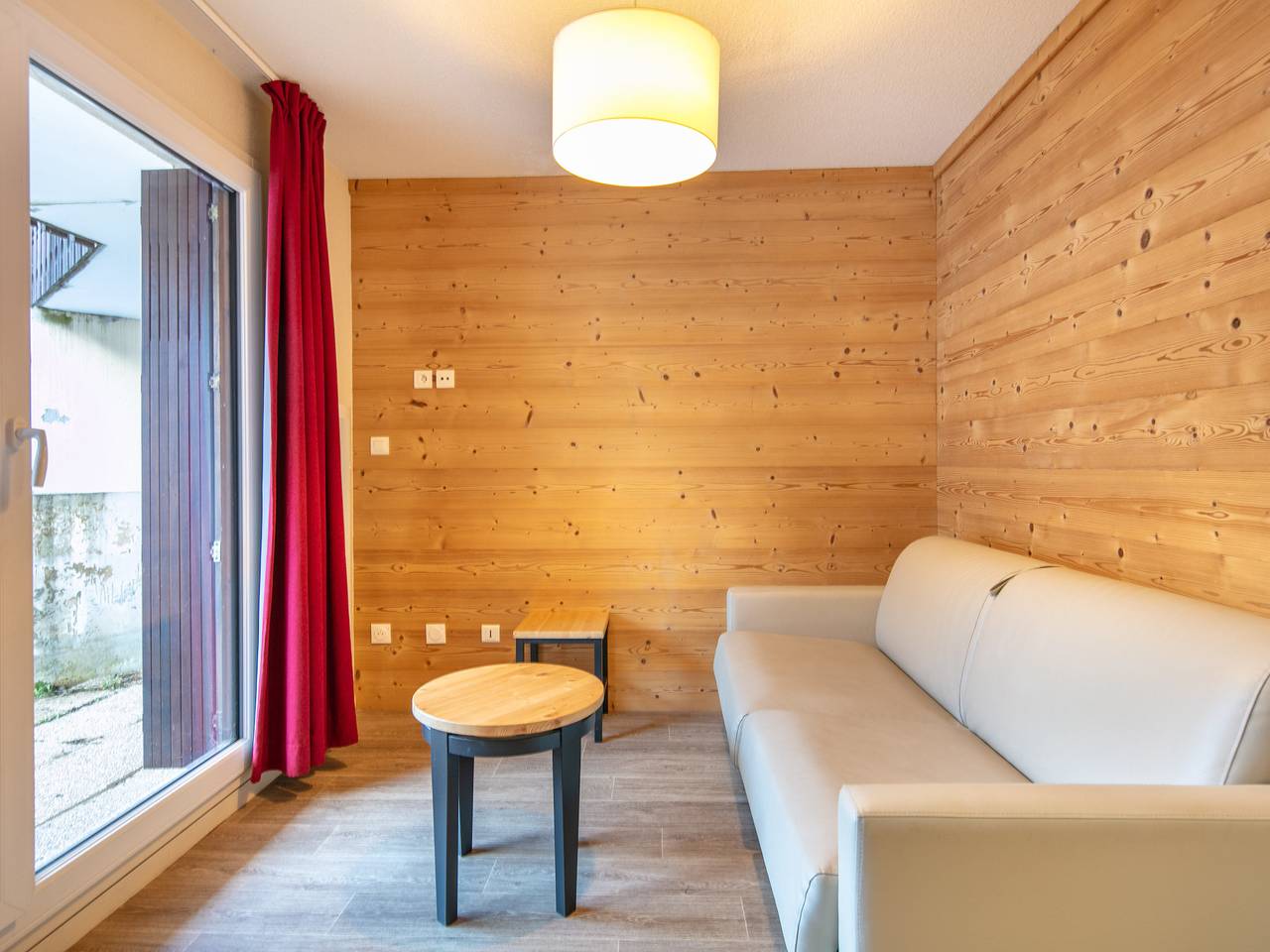 Appartement entier, Appartement de vacances pour 6 personnes avec balcon in Saint-Colomban-des-Villards, Région de Saint-Jean-de-Maurienne
