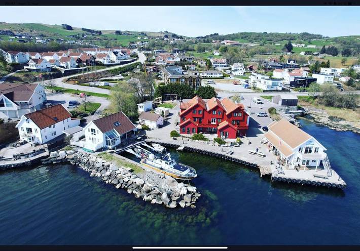 B&b per 3 persone, con Balcone e Terrazza nonché Giardino e Piscina in Norvegia