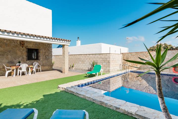 Casa de férias para 10 pessoas, com jardim, com animais de estimação - 1