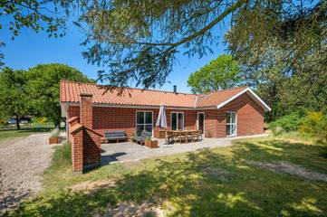 Ferienhaus für 8 Personen, mit Terrasse und Whirlpool sowie Sauna in Blavand