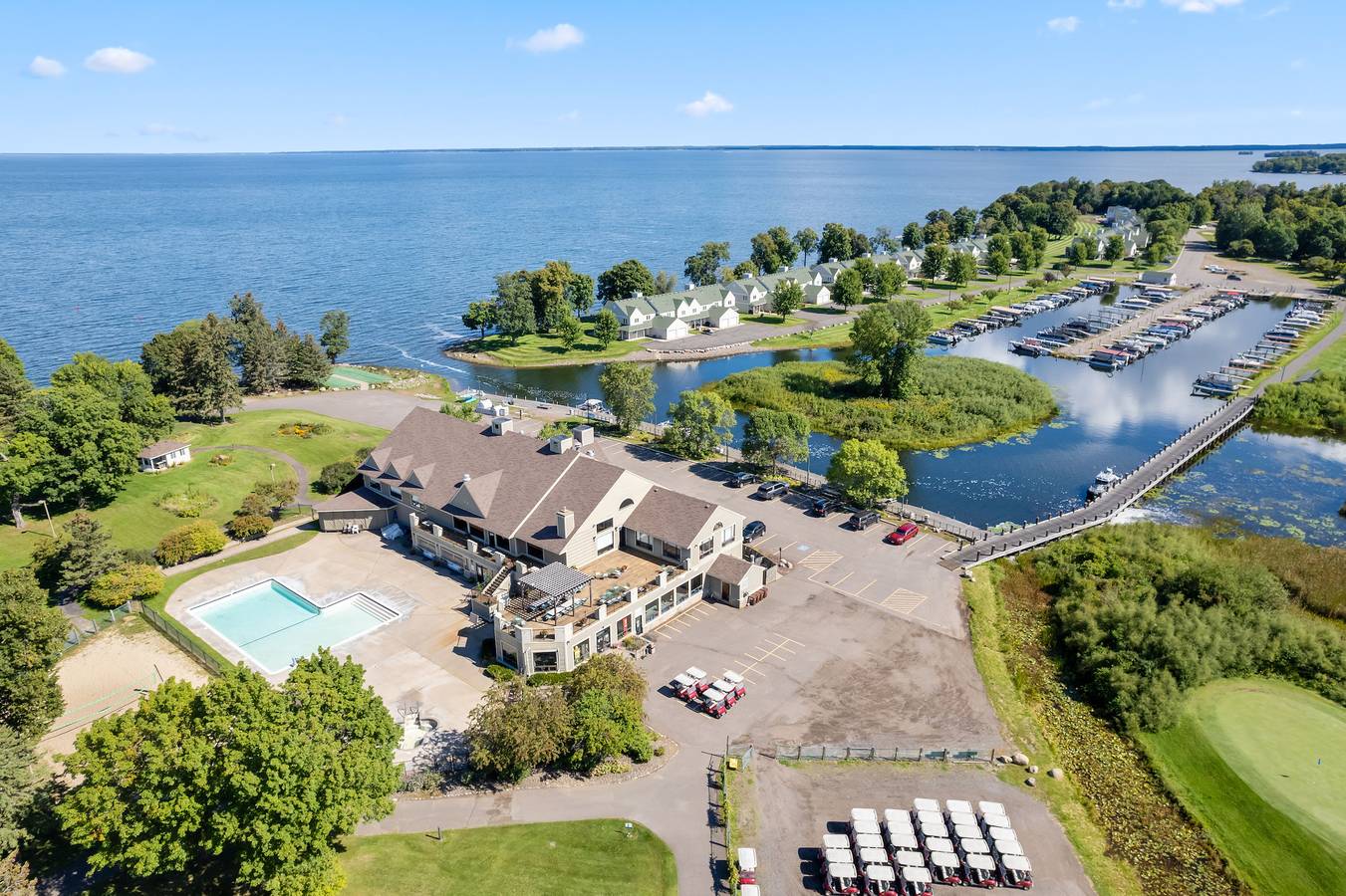 Ganze Wohnung, Village of Izatys in Mille Lacs Lake