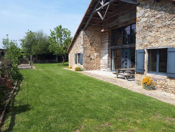 Location de vacances pour 8 personnes, avec terrasse à Bressuire - 2