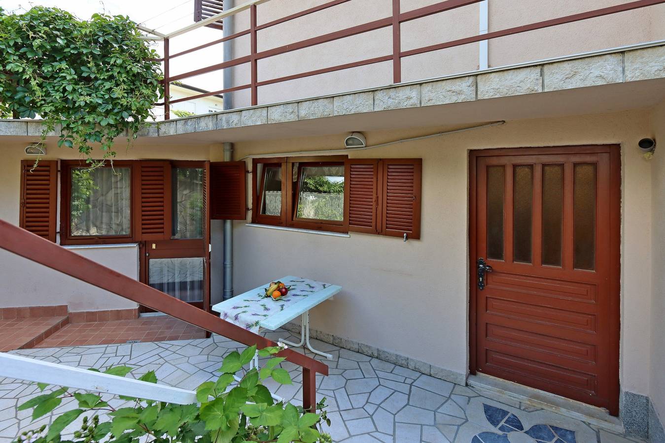 Ganze Wohnung, 1-Zimmer-Ferienwohnung mit Terrasse Selce, Crikvenica A-24450-a in Selce, Primorje-Gorski Kotar