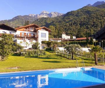 Casa Vacanza per 4 Persone in Lagundo, Gruppo Tessa, Foto 1