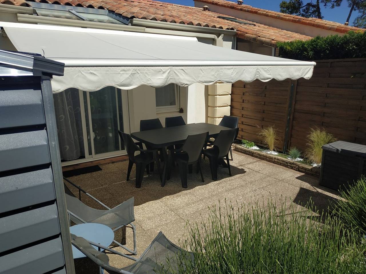 Maison Rénovée 400m de la Plage avec Terrasse et Parking, La Faute-sur-Mer in L'Aiguillon-la-Presqu'île, Vendée