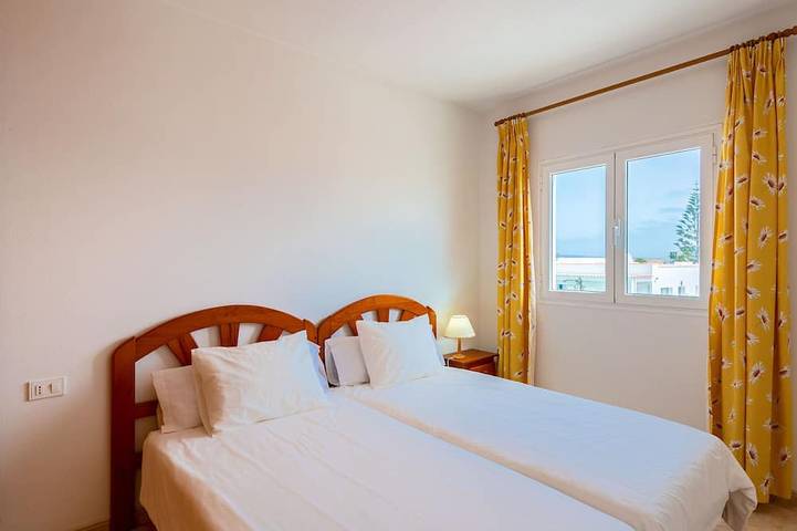 Ganze Wohnung, Reyes Natur - Quiet apartment with mountain views in Charco del Palo, Haría