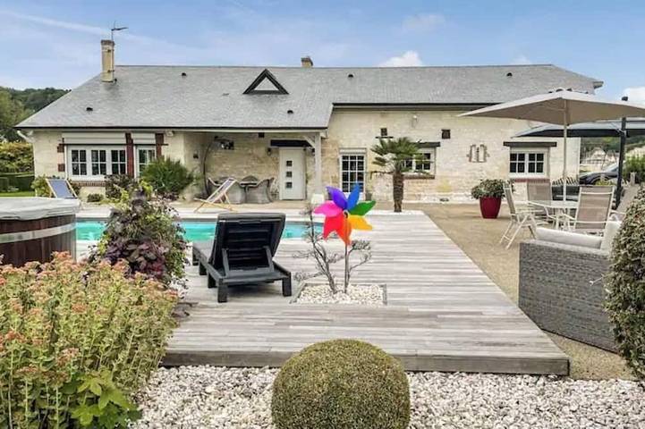 Location de vacances pour 10 personnes dans Berville-sur-Seine