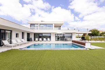 Ferienhaus für 8 Personen, mit Terrasse und Garten in Portugal