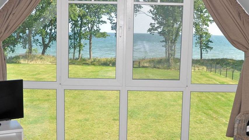 Ferienhaus mit Meerblick für 8 Personen, mit Garten und Terrasse sowie Sauna, mit Haustier in Mönchgut-Granitz - 3