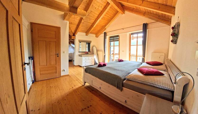 Ferienwohnung für 6 Personen, mit Balkon und Balkon/Terrasse sowie Terrasse und Garten in Naturpark Oberpfälzer Wald