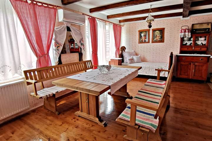 Ganze Wohnung, 3-Zimmer-Ferienwohnung mit Terrasse Pleternica, Slavonija -a in Pleternica, Pozega-Slawonien
