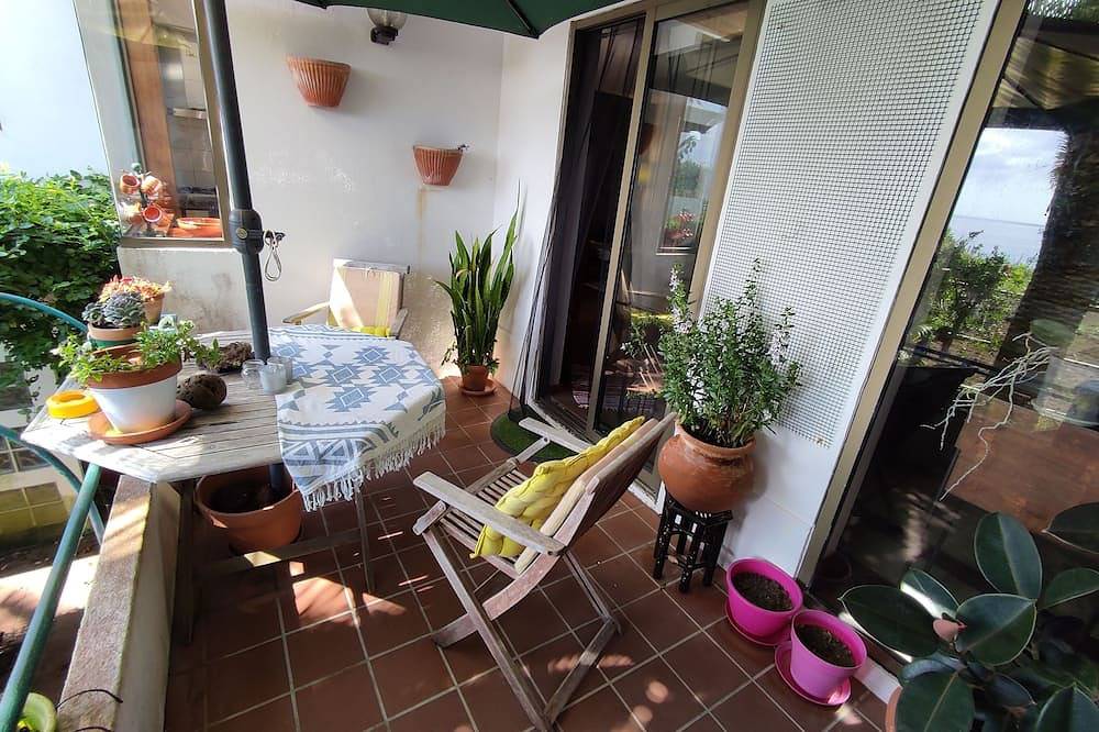 Apartamento entero, Acogedor apartamento en la costa sur con vistas al mar. in Isla de San Miguel, Lagoa (Azores)