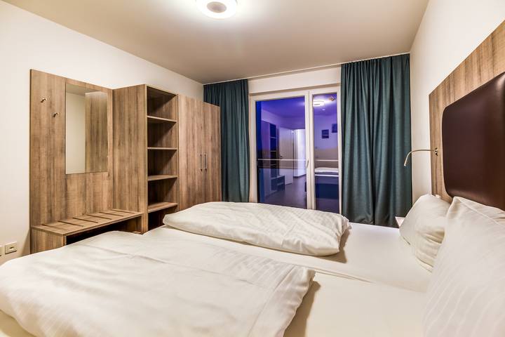 Ferienwohnung für 8 Personen, mit Ausblick und Sauna sowie Balkon im Leipziger Neuseenland - 4