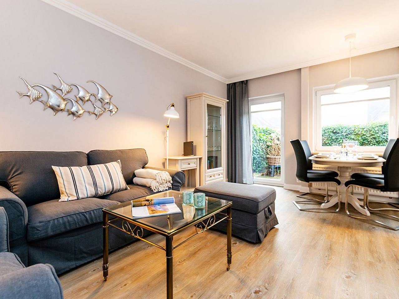 Ganze Ferienwohnung, Austernperle - 3-Zimmer-Ferienwohnung im Eg für max. 3 Personen mit Terrasse & Strandkorb. in Wenningstedt, Sylt