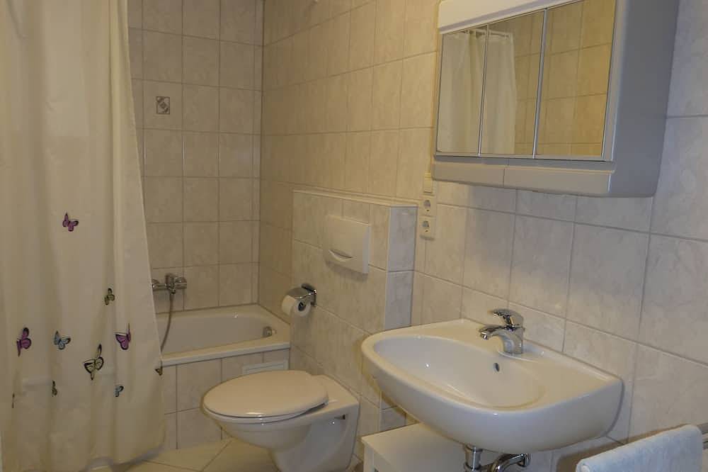 Ganze Wohnung, Ruhige Ferienwohnung im Dorf auf 630 m Höhe am Rande des Schwarzwaldes in Horb am Neckar, Mittlerer Schwarzwald