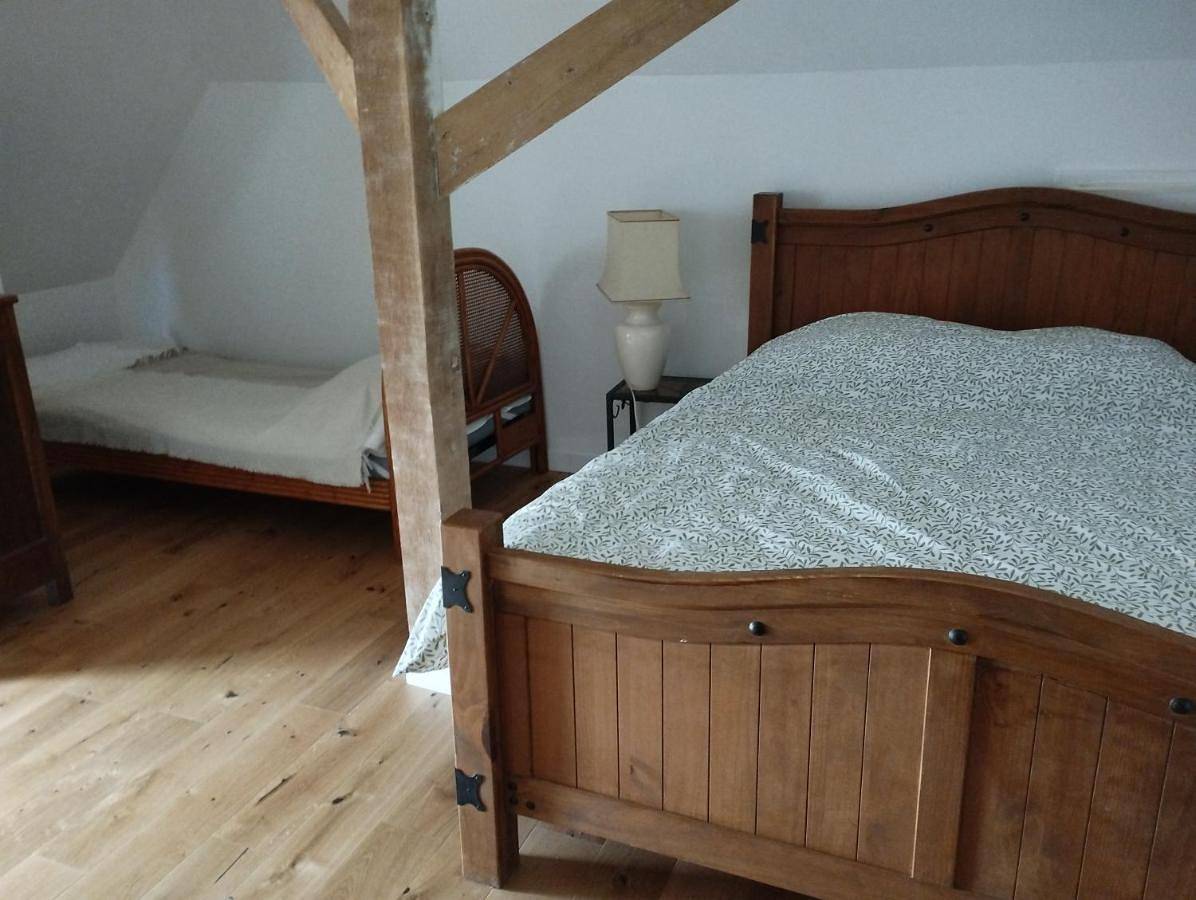 Appartement de vacances entier, Double Room in La Bazouge-du-Désert, Fougères-Vitré