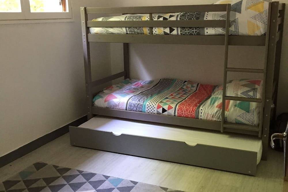 Apartamento entero, Debajo del castillo in Ornans, Doubs (desambiguación)