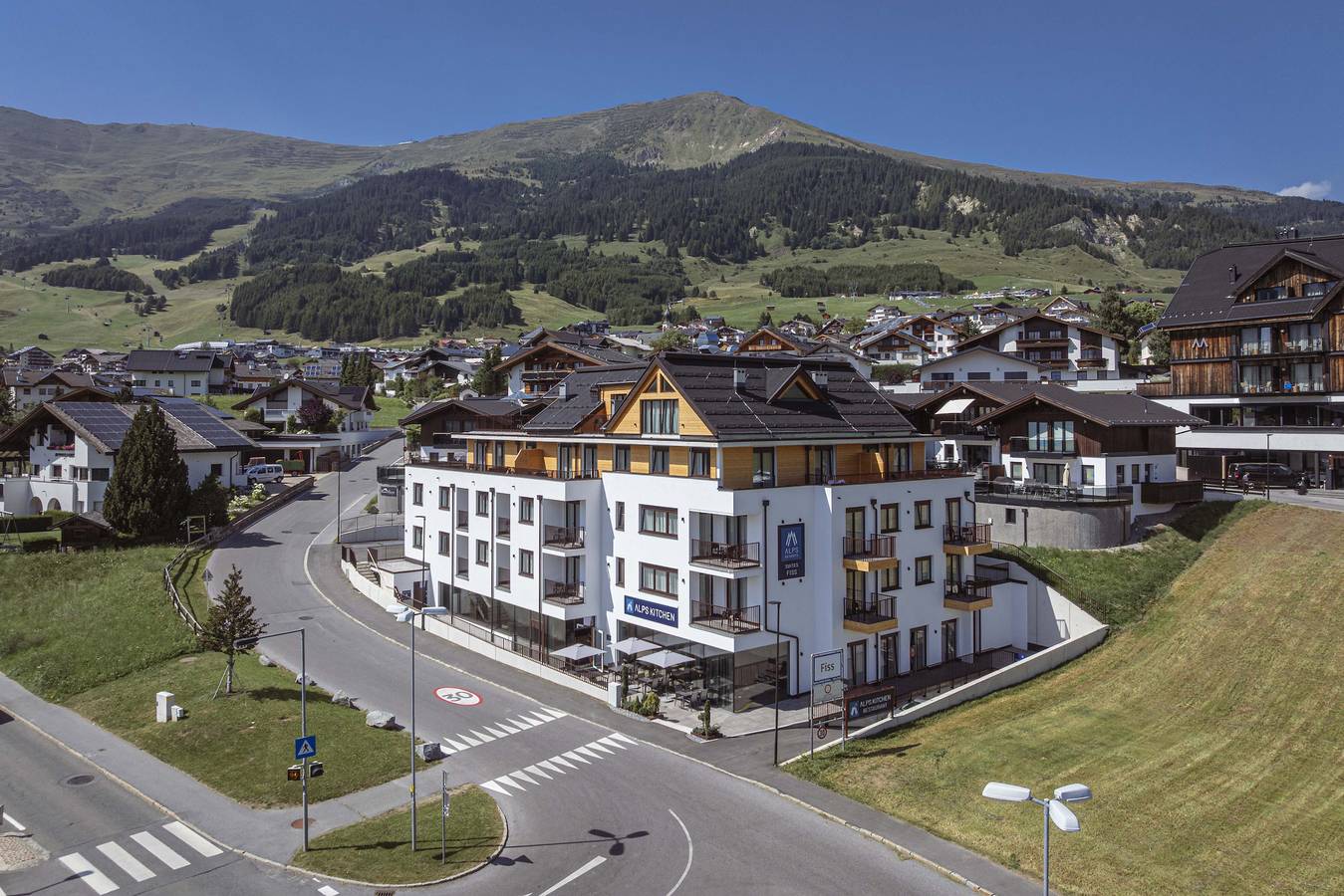 Ganze Wohnung, Ferienwohnung # 13 mit 2 Schlafzimmern und Terrasse Sv in Fiss, Serfaus-Fiss-Ladis