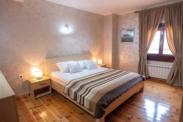 Villa für 5 Personen in Petrovac na Moru, Montenegro, Bild 4